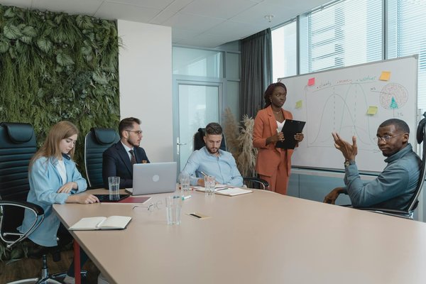 Panier de fruits au bureau : bien-être et fraîcheur à portée de main